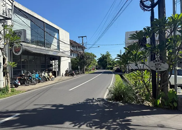 Lanehaus Pererenan Unit 2 アパート